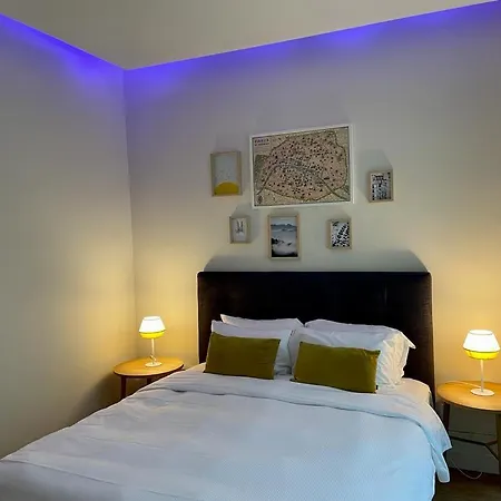 St Germain Beauvoir Chicsuites Apartment Paris